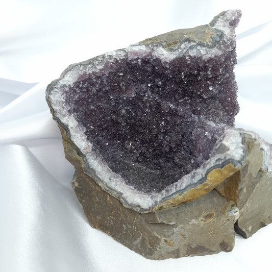 Amethyst Crystal Cave Australia - Buy amethyst australia - buy amethyst crystal sydney