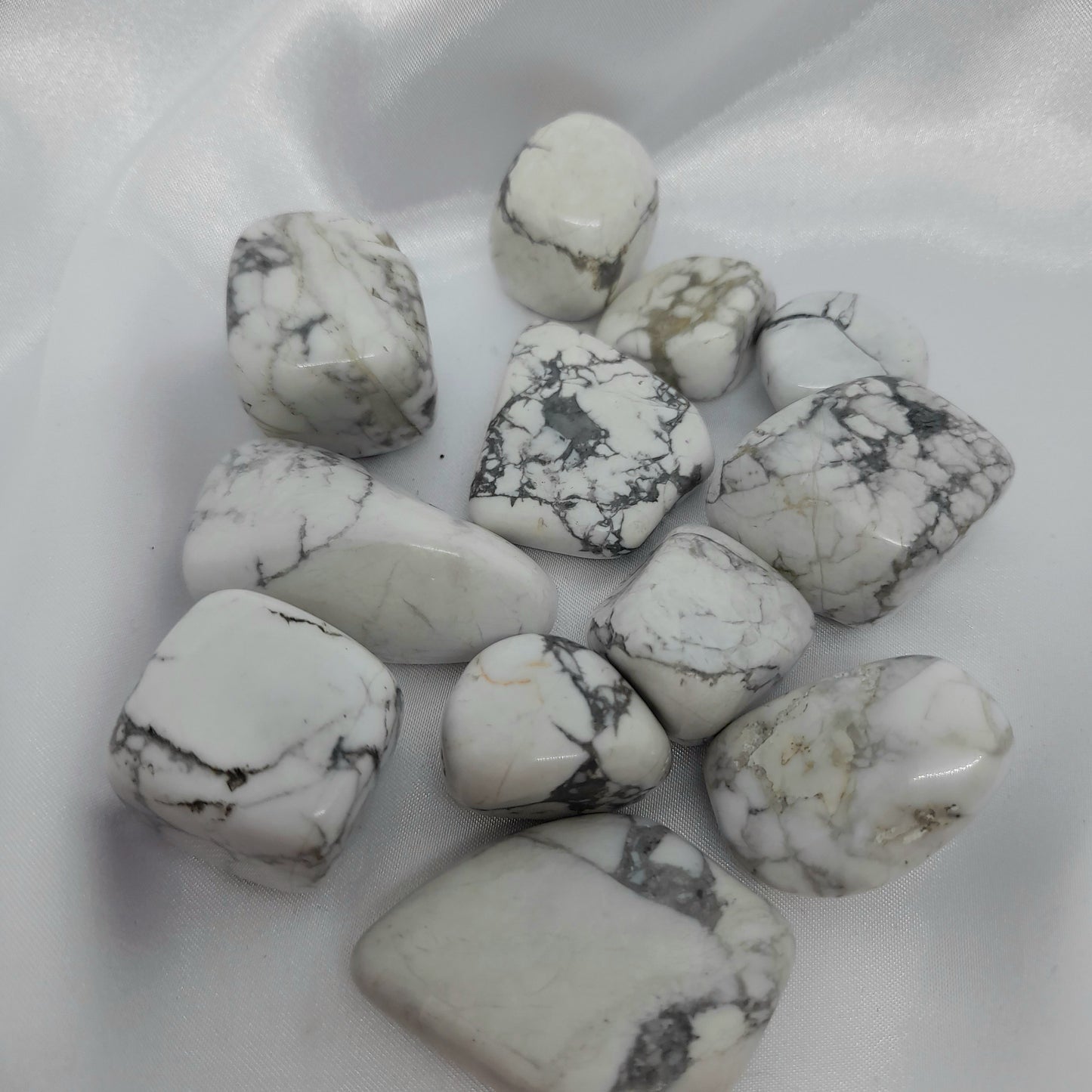 White crystal for sale - Howlite crystal Australia - Howlite crystal Sydney - Howlite crystal for sale