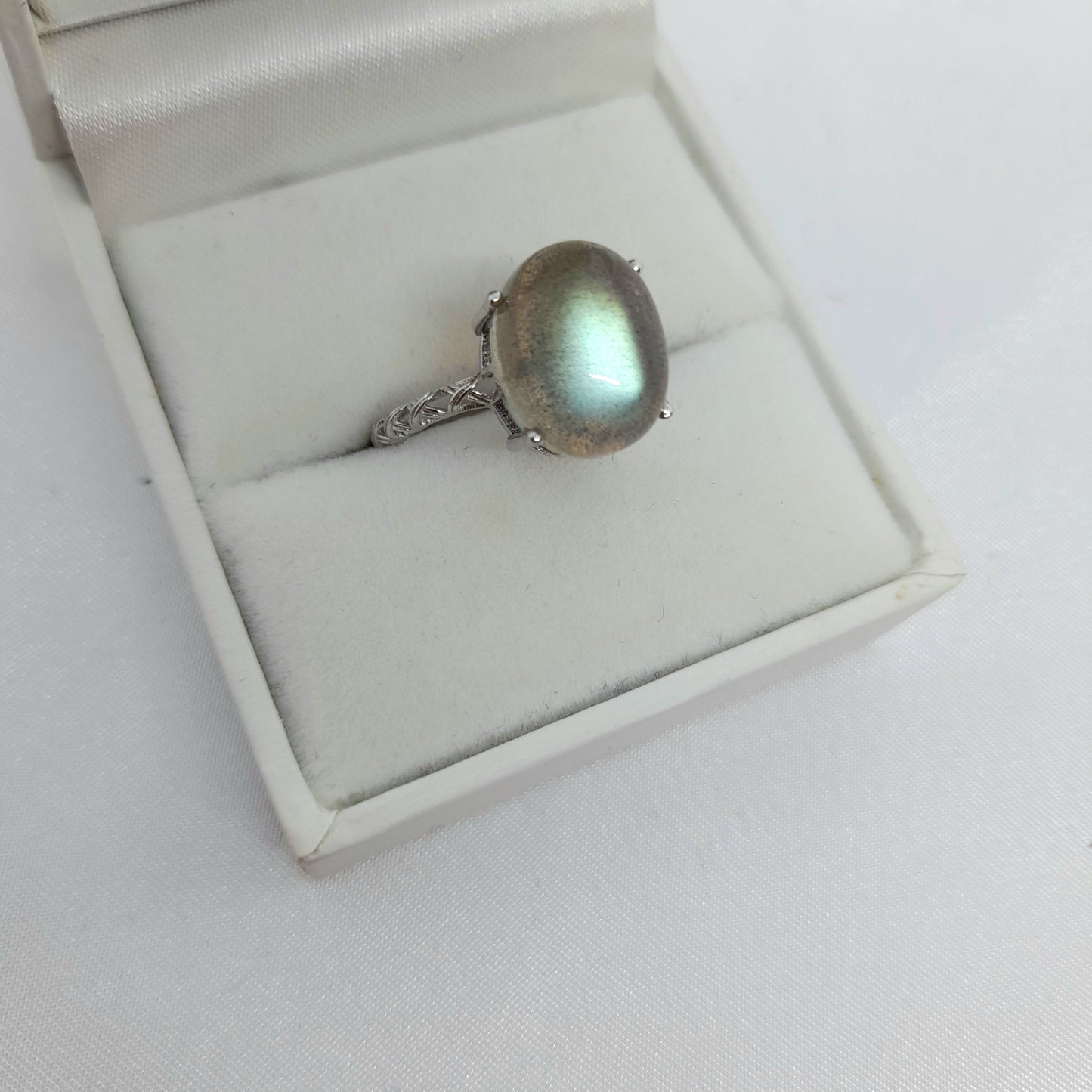 Crystal ring