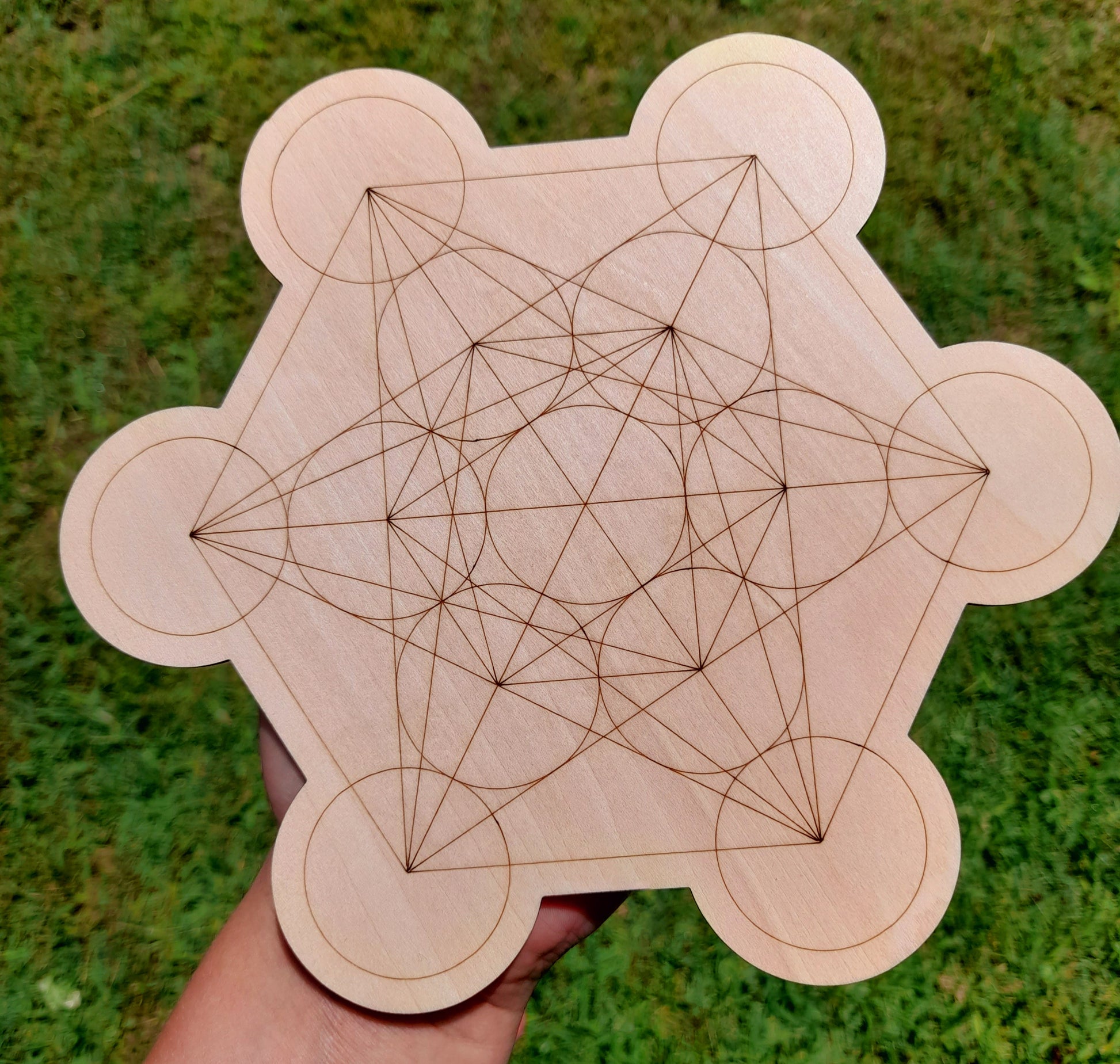 Handcrafted Wooden Crystal Grid Plate - A beautiful and versatile decorative piece, perfect for displaying your collection of stunning crystals in any home setting