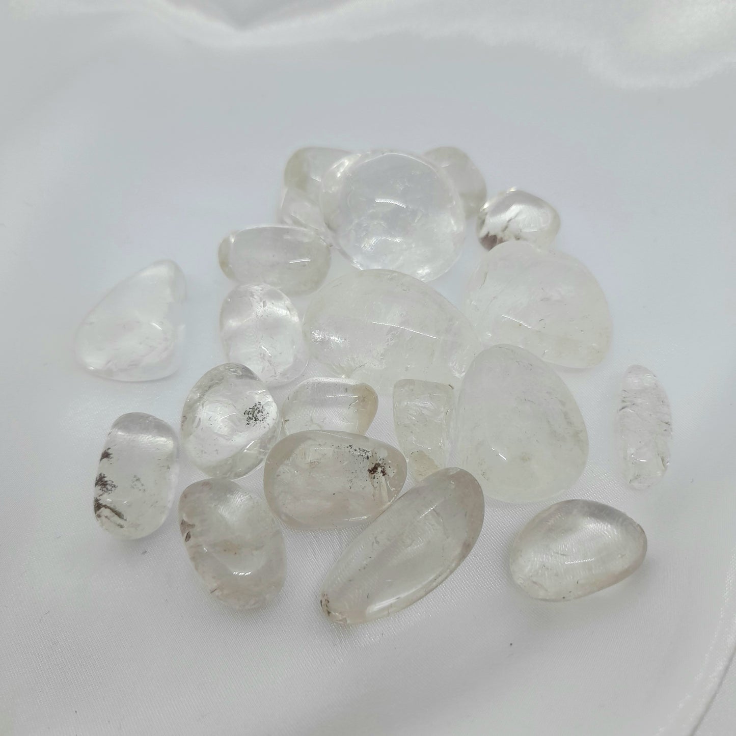 Clear Quartz Tumble - Master Healer and Amplifier Crystal - Spiritual and Magical Healing - Enhances Personal and Crystal Abilities 