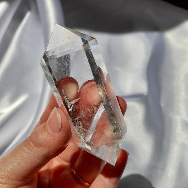 Clear quartz double terminated